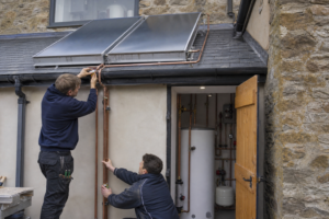 Warmwasserkollektoren: Vorteile und Anwendungen in der Haustechnik [Bildinhalt mit KI erstellt]
