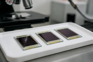 Unglaublich: Neue Perowskit-Solarzellen brechen alle Rekorde! [Bildinhalt mit KI erstellt]