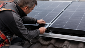 Was ist der richtige PV Module Montage Abstand? [Bildinhalt mit KI erstellt]